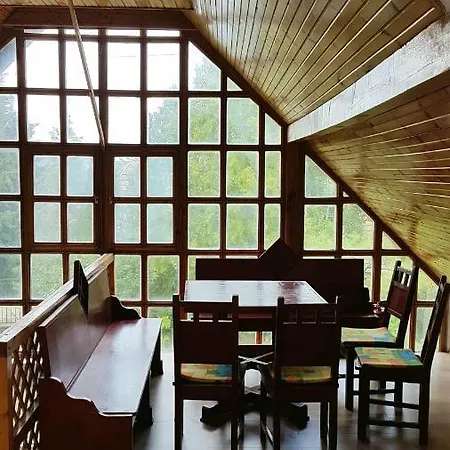 Szatmari Vendeghaz Guest house *