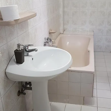 Szatmari Vendeghaz Konukevi