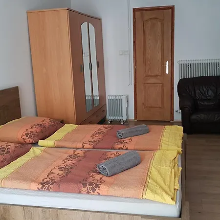 Guest house Szatmari Vendeghaz *