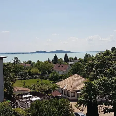 Szatmari Vendeghaz Guest house Badacsonytomaj