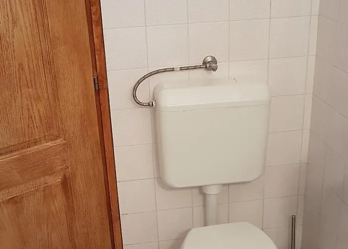 Szatmari Vendeghaz 3*